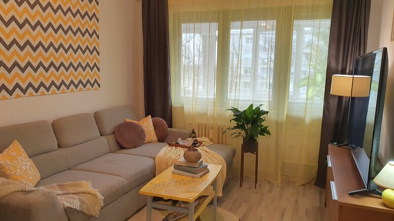 Militari, Crangasi, apartament 2 camere, et. 2/4, Bd Constructorilor.
